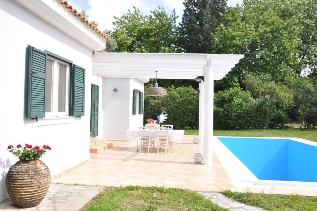 Villa Erietta Near Lefkas Center Apolpaina Eksteriør billede