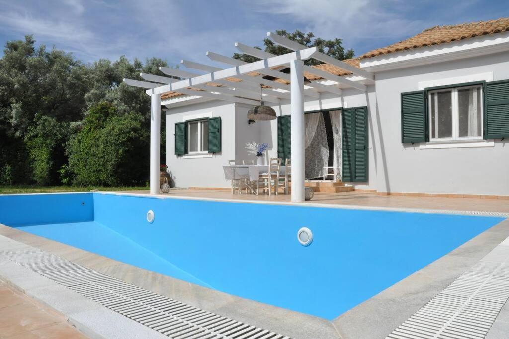 Villa Erietta Near Lefkas Center Apolpaina Eksteriør billede