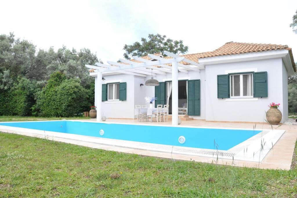 Villa Erietta Near Lefkas Center Apolpaina Eksteriør billede